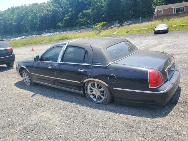 2009 Lincoln Town Car Signature Limited