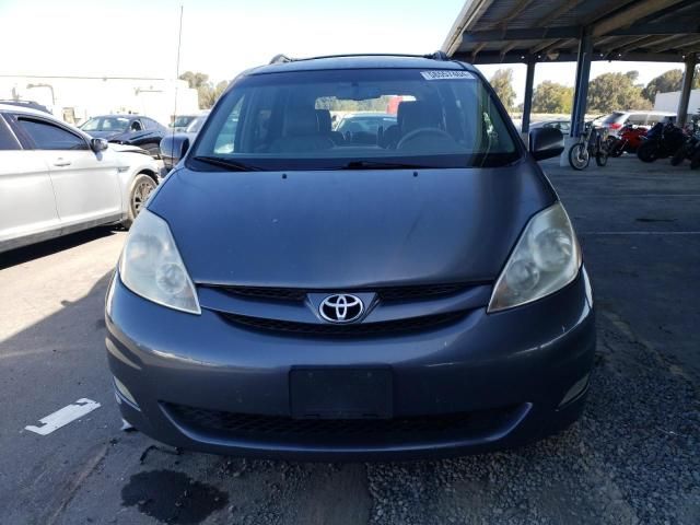 2008 Toyota Sienna XLE