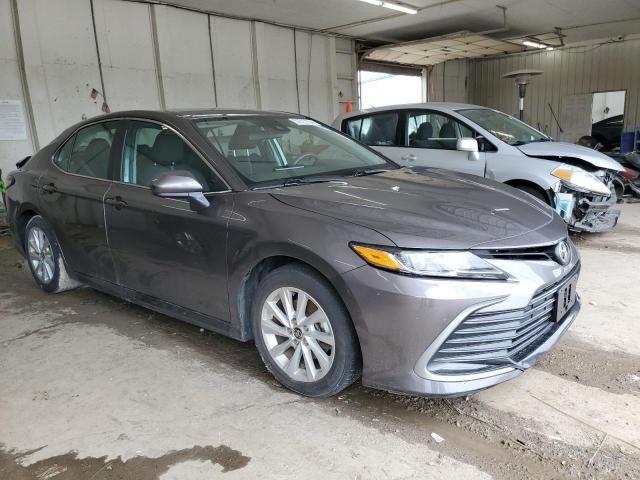 2022 Toyota Camry LE