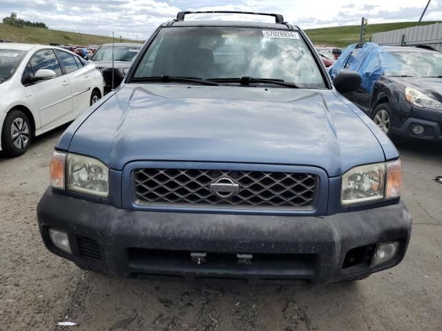 2000 Nissan Pathfinder LE