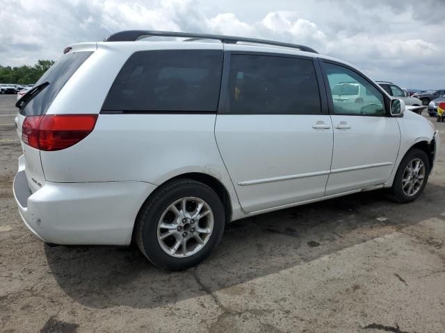 2004 Toyota Sienna XLE