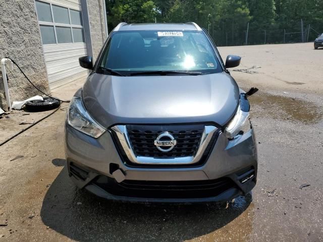 2019 Nissan Kicks S