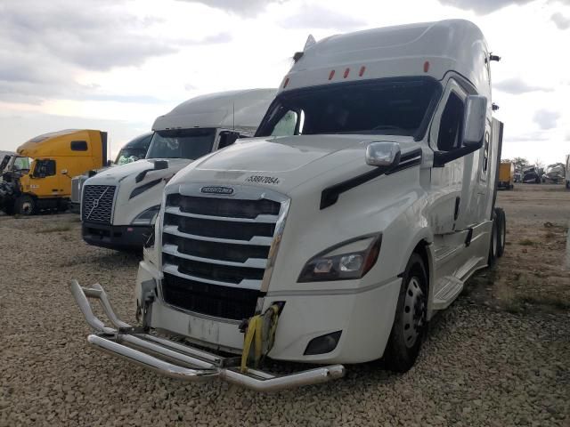 2020 Freightliner Cascadia 126