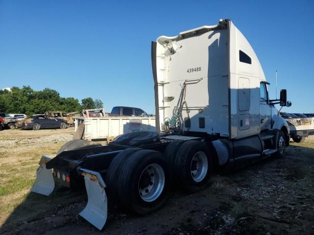 2015 Kenworth Construction T680