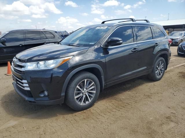 2018 Toyota Highlander SE