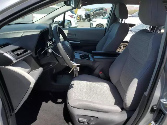 2021 Toyota Sienna LE