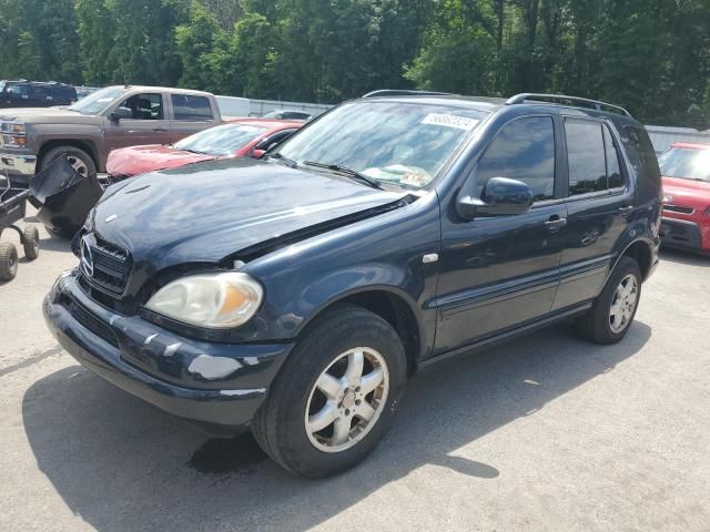 2000 Mercedes-Benz ML 320