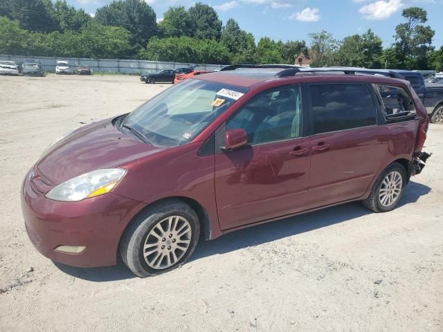 2008 Toyota Sienna XLE