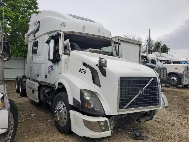 2013 Volvo VN VNL