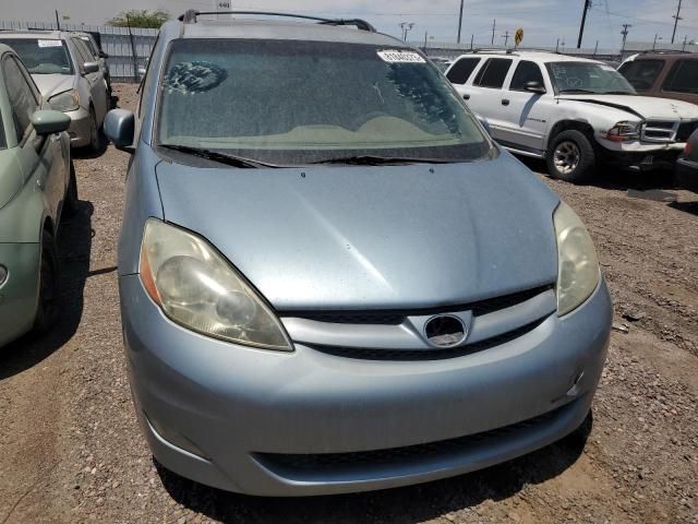 2006 Toyota Sienna XLE