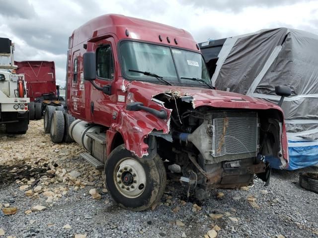 2013 Freightliner Cascadia 125