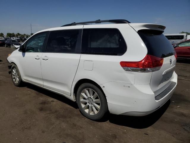 2013 Toyota Sienna XLE