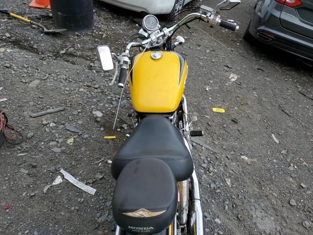 1997 Honda VT1100 C2