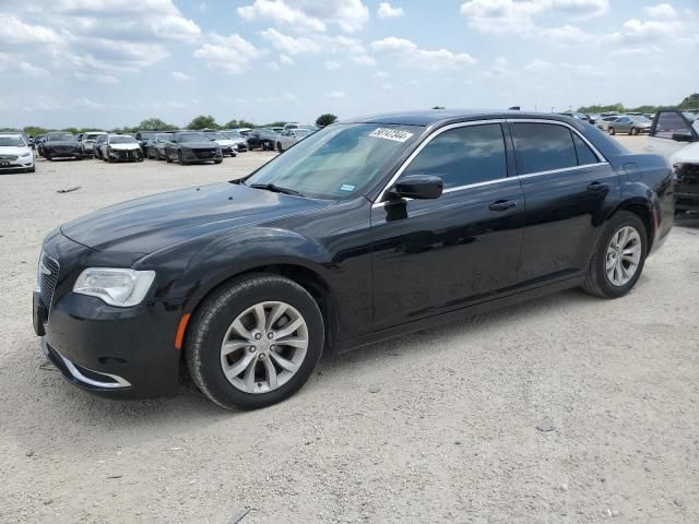 2016 Chrysler 300 Limited