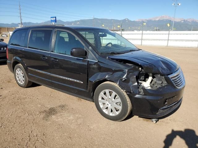 2016 Chrysler Town & Country Touring