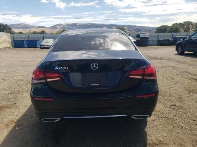 2019 Mercedes-Benz A 220