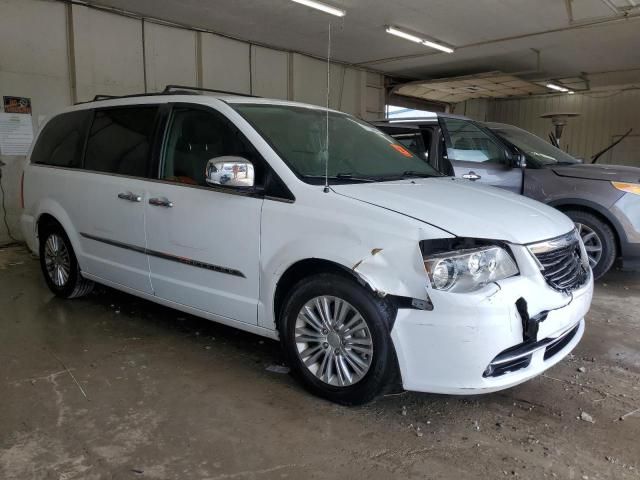 2016 Chrysler Town & Country Touring L