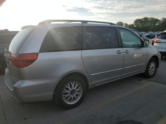 2004 Toyota Sienna XLE