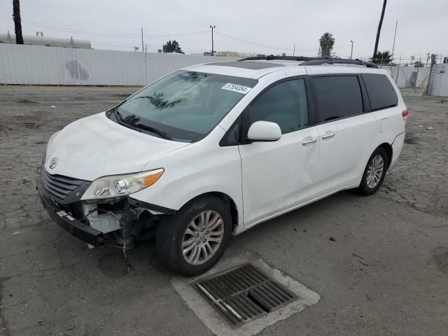 2011 Toyota Sienna XLE