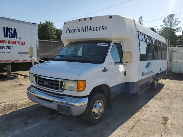 2003 Ford Econoline E450 Super Duty Cutaway Van