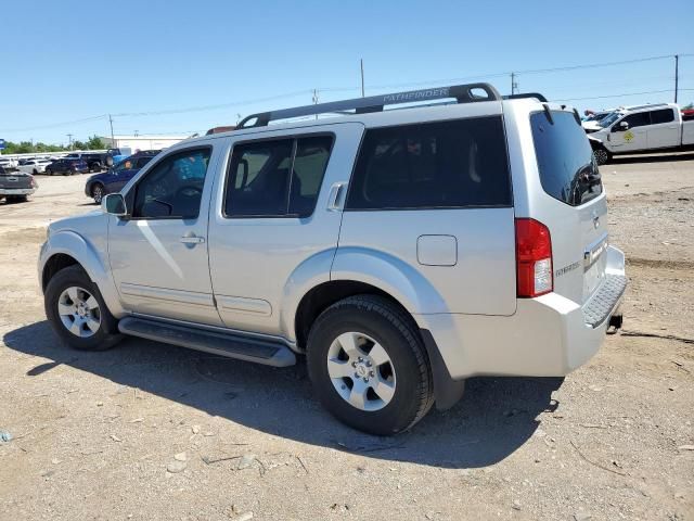 2005 Nissan Pathfinder LE