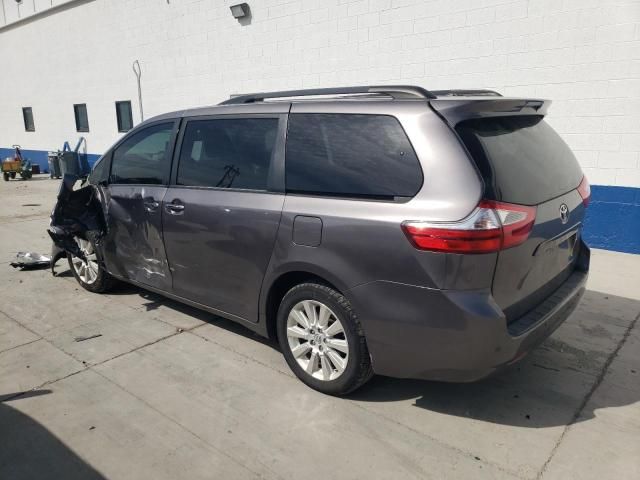 2015 Toyota Sienna Sport