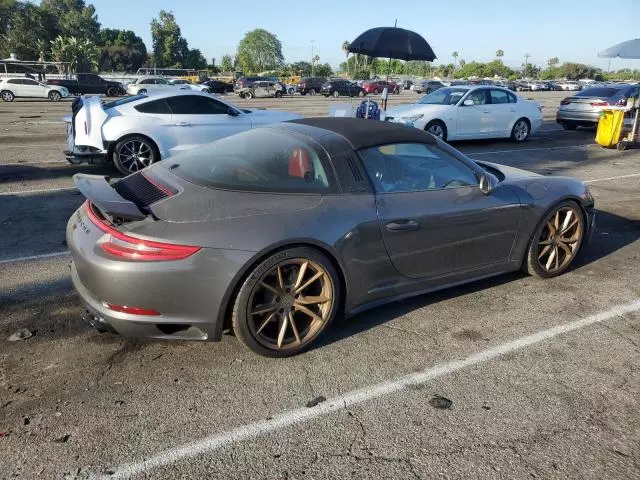 2019 Porsche 911 Targa