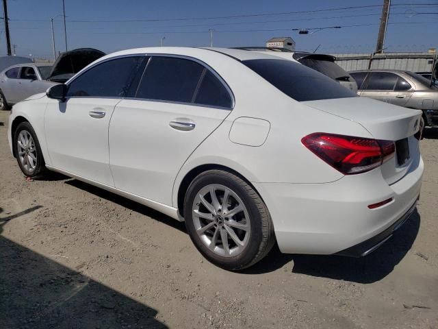 2019 Mercedes-Benz A 220