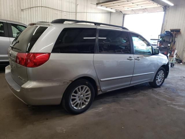 2007 Toyota Sienna XLE