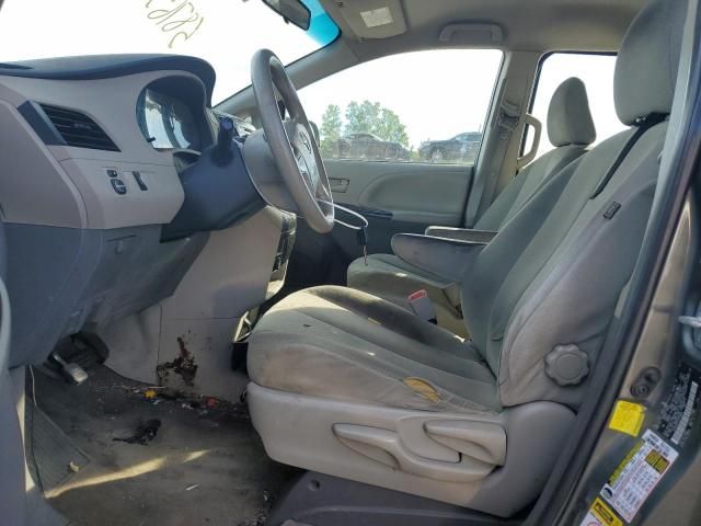 2012 Toyota Sienna