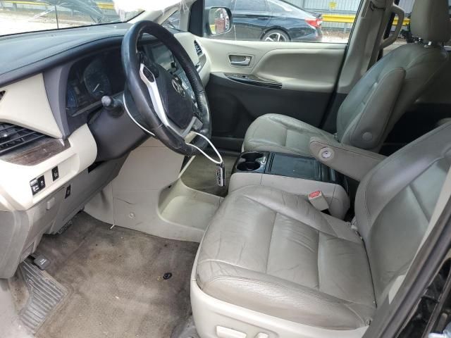 2016 Toyota Sienna XLE