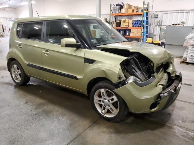 2011 KIA Soul +