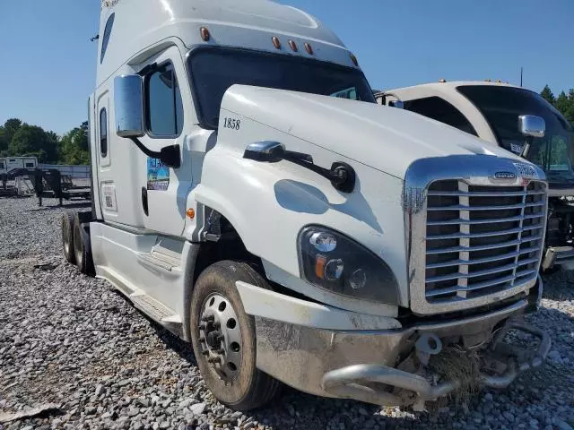 2017 Freightliner Cascadia 125