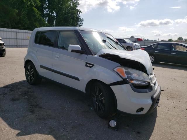 2010 KIA Soul +