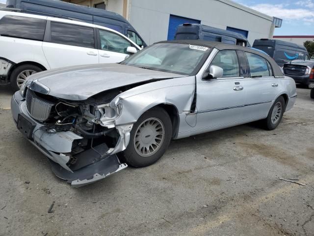 2002 Lincoln Town Car Cartier L