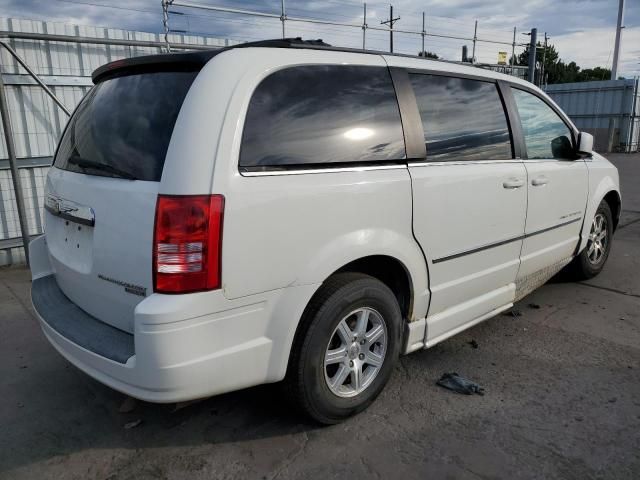 2009 Chrysler Town & Country Touring