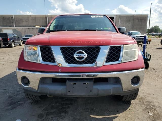 2005 Nissan Frontier Crew Cab LE