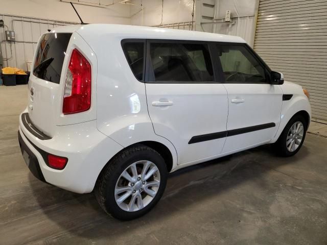 2013 KIA Soul +