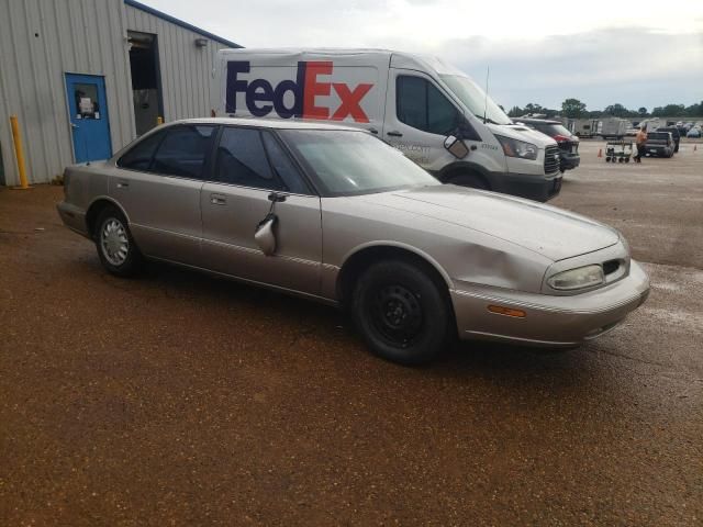 1997 Oldsmobile 88 Base