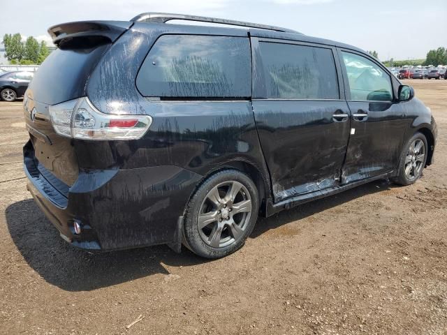 2017 Toyota Sienna SE