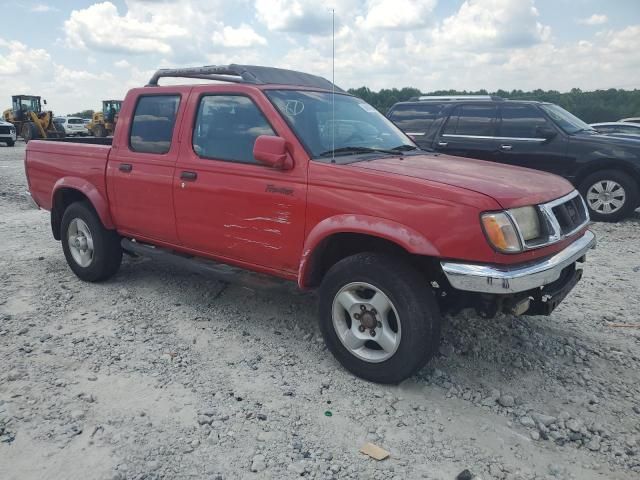 2000 Nissan Frontier Crew Cab XE