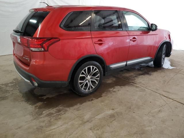 2016 Mitsubishi Outlander SE