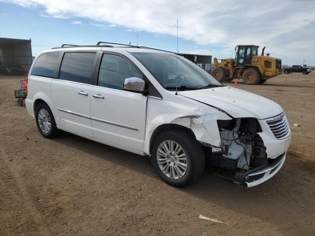 2012 Chrysler Town & Country Touring L