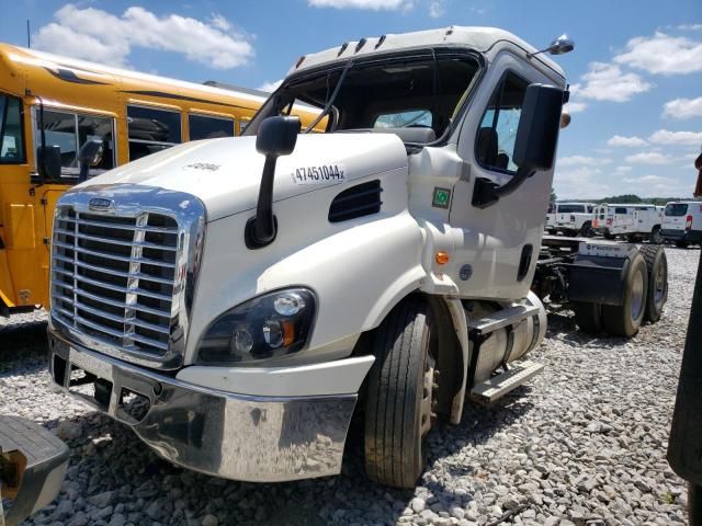 2020 Freightliner Cascadia 113