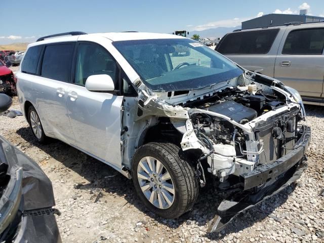 2015 Toyota Sienna LE