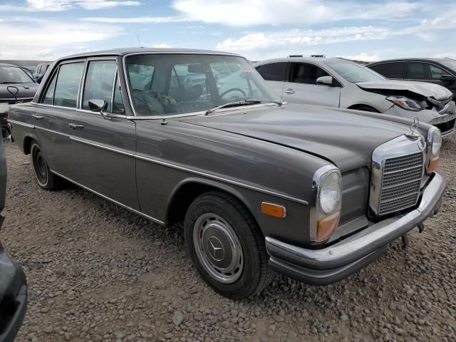 1970 Mercedes-Benz 260-Class