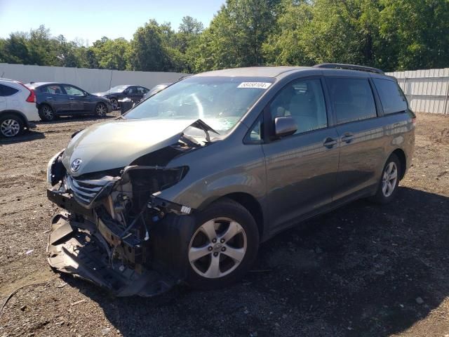 2012 Toyota Sienna LE