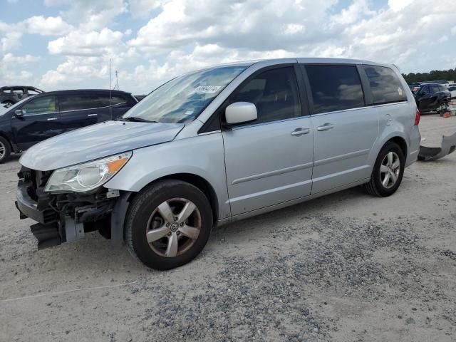 2010 Volkswagen Routan SE