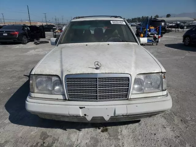 1995 Mercedes-Benz E 320