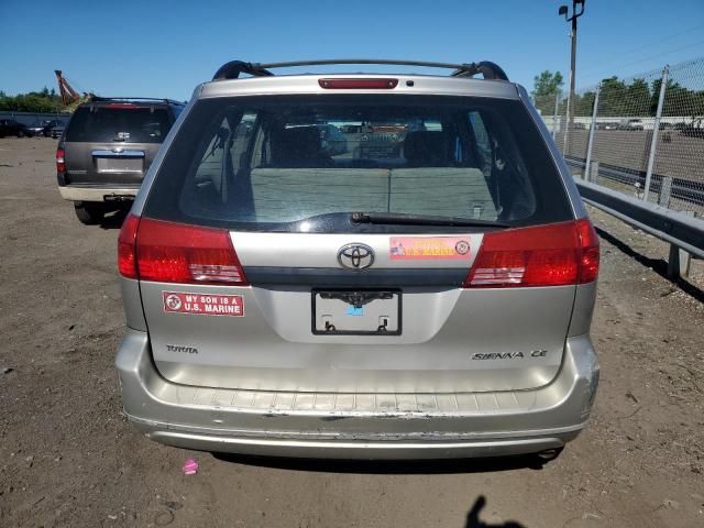 2004 Toyota Sienna CE